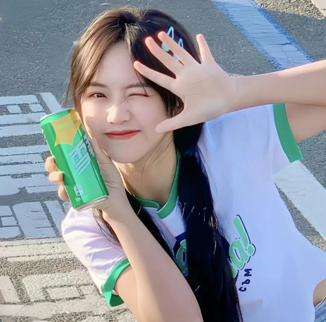 长生带娃，被高冷女总裁逆推了